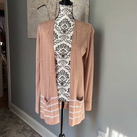 Lightweight Cardigan - Picture 2 of 6